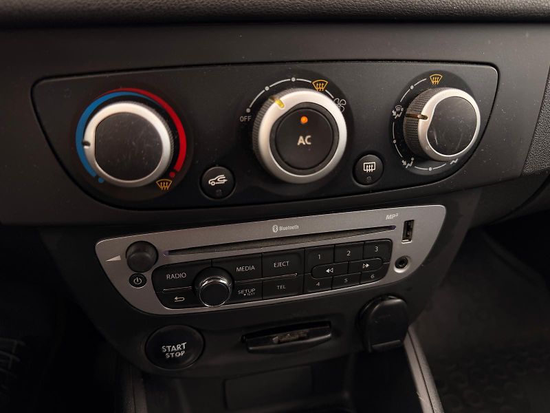 Renault Mégane 1.2 Energy Life Grandtour - fotka 16 z 18