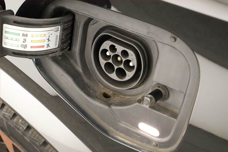 Cupra Formentor (2024) 1.4 e-Hybrid VZ - fotka 20 z 21