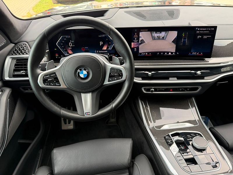 BMW X7 xDrive 40d nátáčecí náprava - fotka 21 z 32