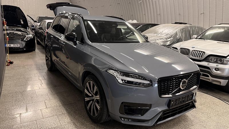 Volvo XC90 (2022) B5 ,ČR, Plus Dark,ventilace - fotka 24 z 72