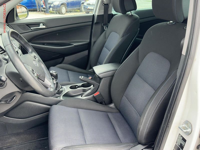 Hyundai Tucson (2016) 1.7 CRDi, 1.maj,ČR, Czech - fotka 9 z 18