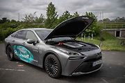 Auto na vodíkový pohon Toyota Mirai druhé generace, 18. května 2023, Ostrava.
