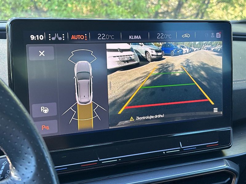 Cupra Formentor (2024) 1.5 TSI DSG - fotka 12 z 30