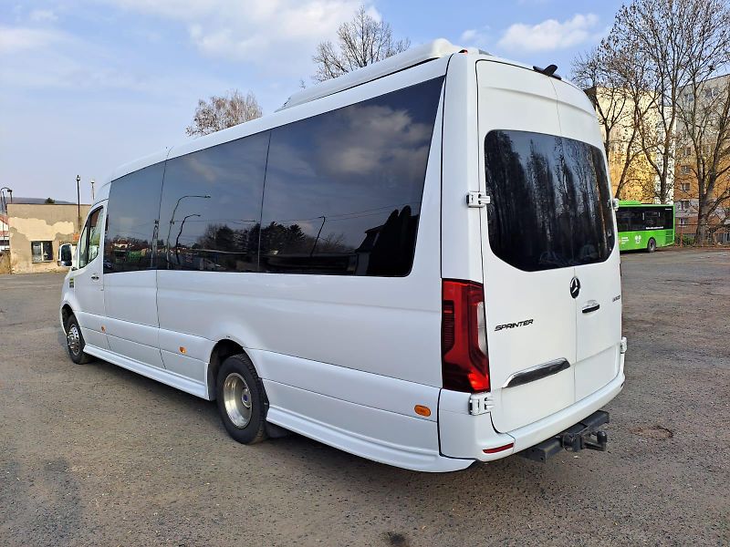 Mercedes-Benz (2022) 519CDI / V6 / 143.900km DPH - fotka 6 z 15