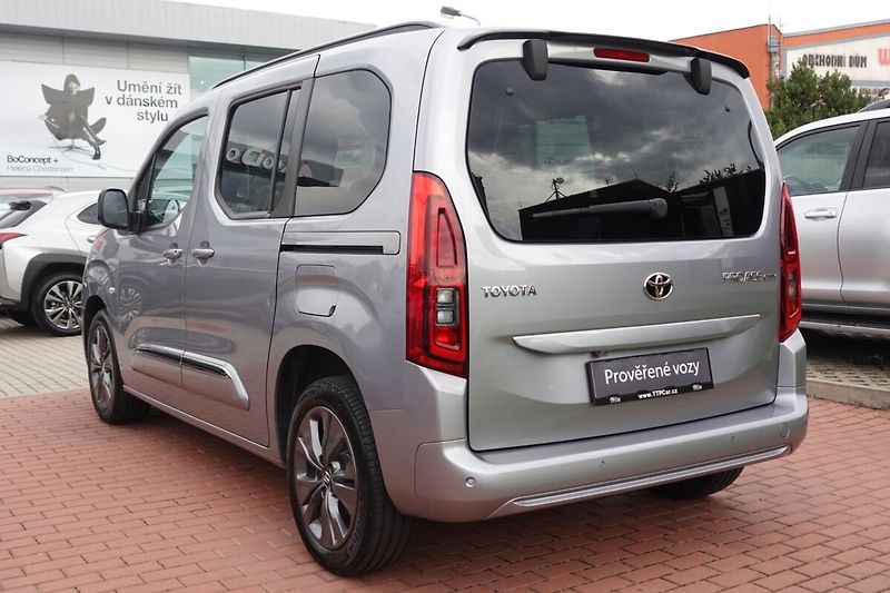 Toyota ProAce City 1.5 D4-D 130 - 6 MT Family L1 - fotka 6 z 31