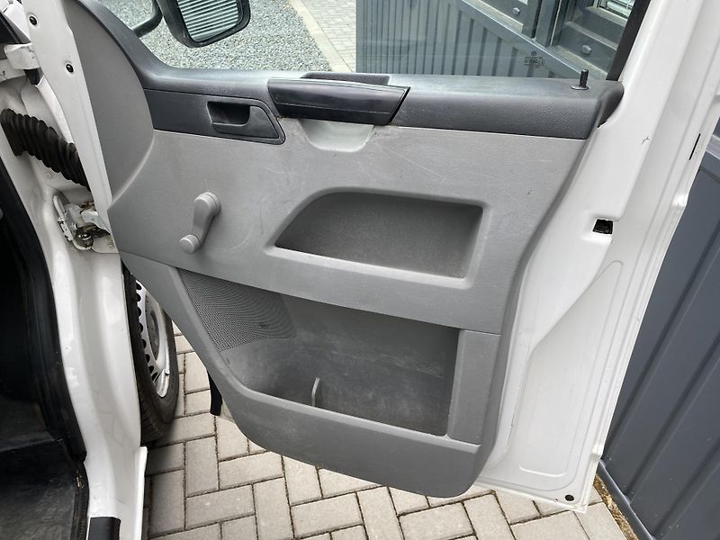 Volkswagen Transporter 2.0TDI 75KW-KOMUNÁLNÍ VOZIDLO - fotka 17 z 21