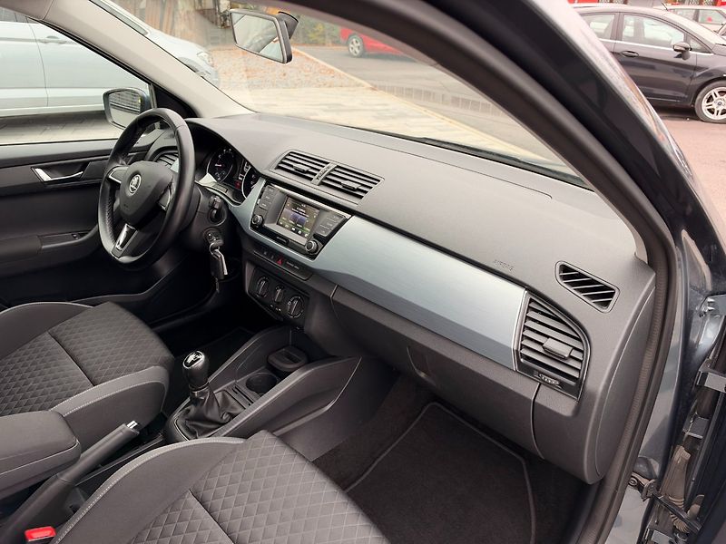 Škoda Fabia (2016) Ambition 1.2 TSI 66kW - fotka 27 z 33