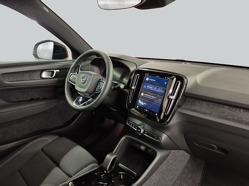Volvo XC40 Recharge 82kWh Twin Motor Plus - fotka 12 z 15