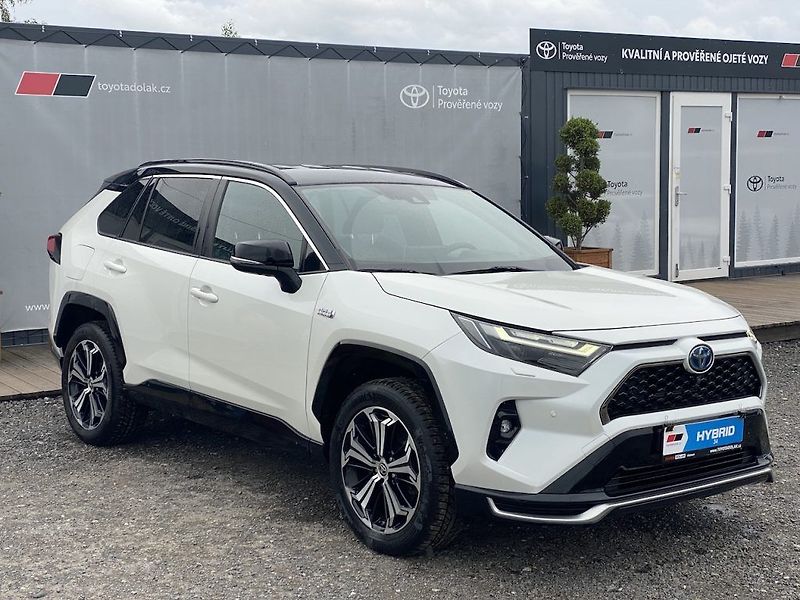 Toyota RAV4 2.5PHEV, ČR-1m, Selection, 4x4 - fotka 13 z 19