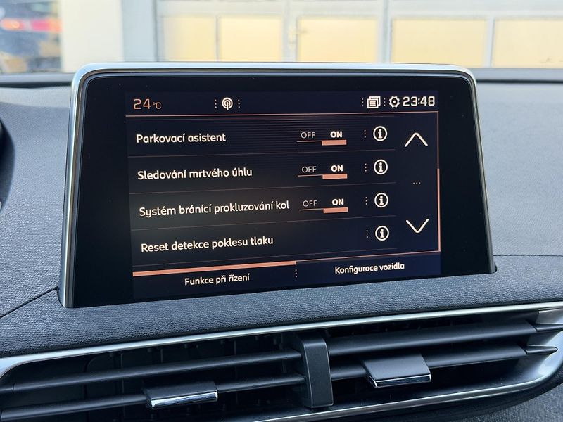 Peugeot 3008 GT Line 2.0 BlueHDI 150k S&S F - fotka 15 z 30