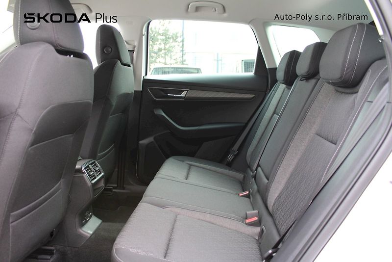 Škoda Karoq (2023) Style Exclusive 1.5TSI / 110kW - fotka 21 z 24