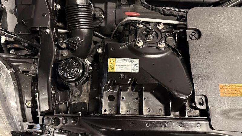 Jaguar XK (2009) V8 3.5i, REZERVOVÁNO - fotka 33 z 55