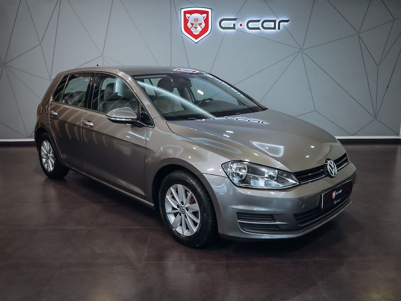 Volkswagen Golf 1.2 TSI - fotka 2 z 24