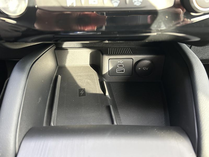 Ford Kuga Active X 2,5 HEV 134kW AWD - fotka 35 z 37