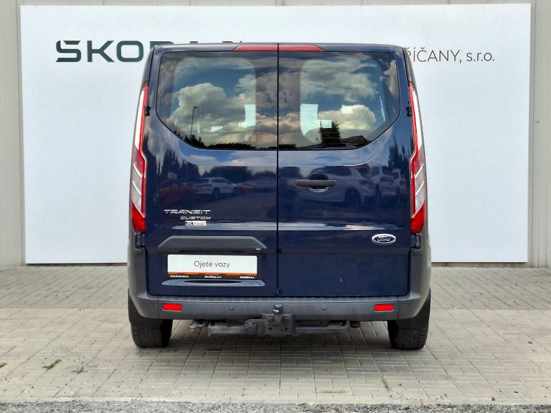 Ford Transit (2017) CUSTOM 2,0 EcoBlue 77kW Long - fotka 11 z 32