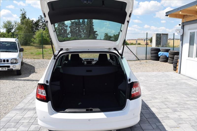 Škoda Fabia 1,2 TSI 66KW TOP VÝBAVA ALU - fotka 25 z 50