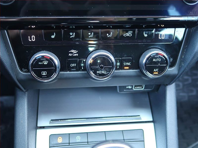 Škoda Octavia (2019) 1.6 TDI, Serv.kniha, Navi - fotka 14 z 16