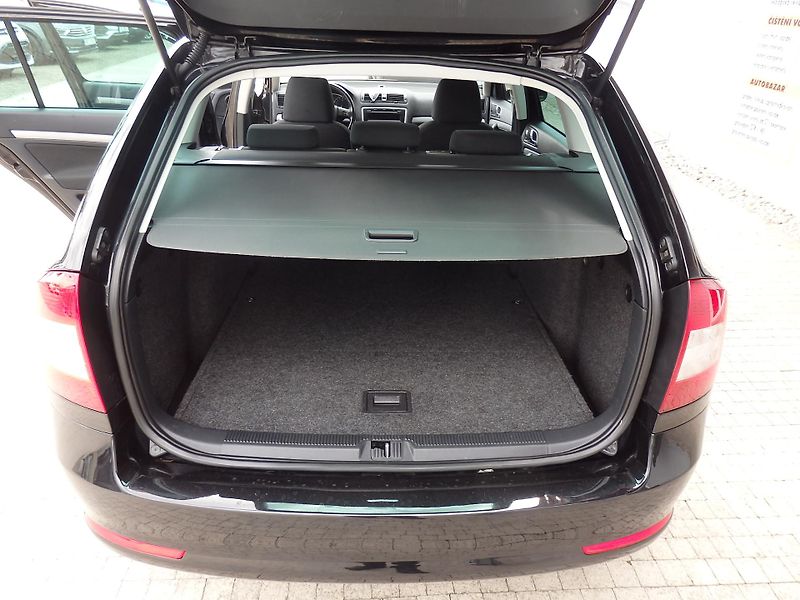 Škoda Octavia 1,2TSI FAMILY, SERVISNÍ KNÍŽKA - fotka 8 z 24