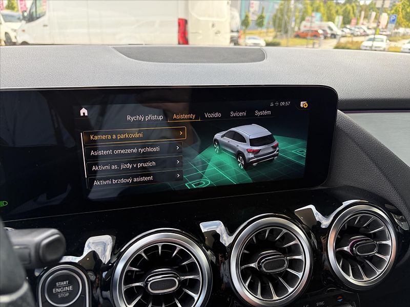 Mercedes-Benz GLA 200*AMG paket - fotka 13 z 30