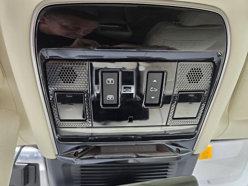 Land Rover Range Rover D350 SV  - fotka 62 z 72