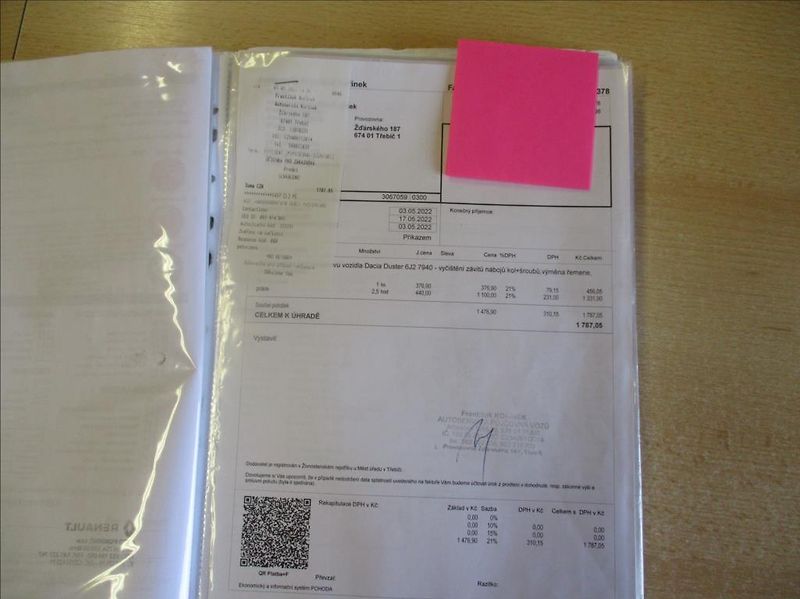 Dacia Duster 1,6 i 16v, klima,serv.historie - fotka 37 z 46