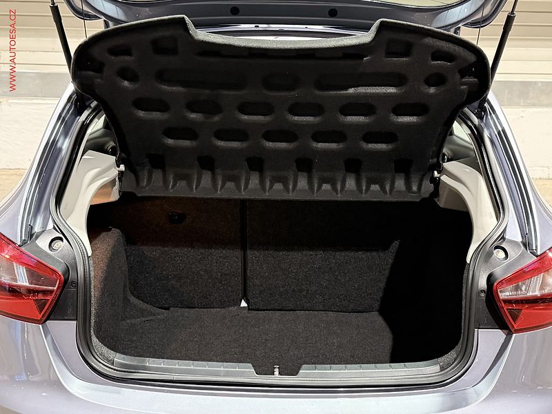 Seat Ibiza (2017) 1.0 MPI, Navi, autoAC - fotka 7 z 18