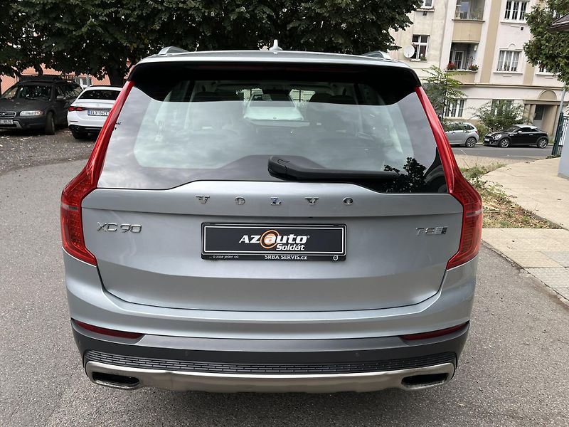 Volvo XC90 (2016) T8 AWD TWIN-ENGINE INSCRIPTION - fotka 11 z 47
