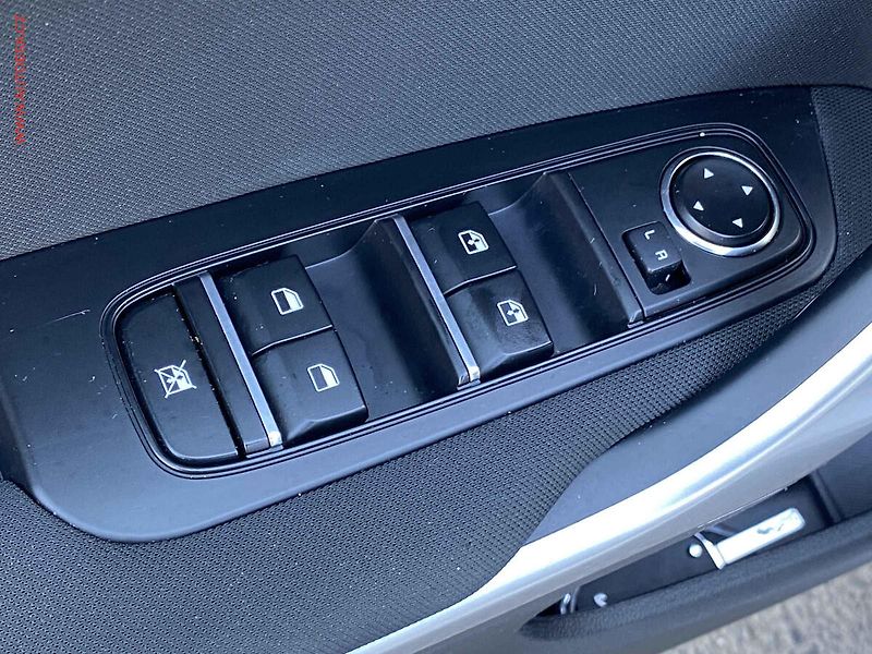 Kia Ceed (2023) 1.5 T-GDi, 1.maj,ČR, Spin - fotka 11 z 16