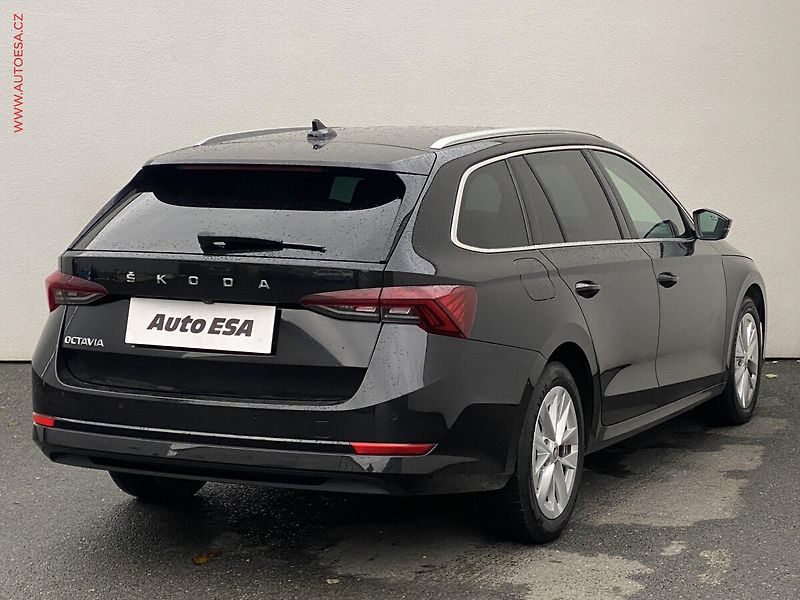 Škoda Octavia (2020) 2.0 TDi, 1.maj,ČR, Style - fotka 4 z 20