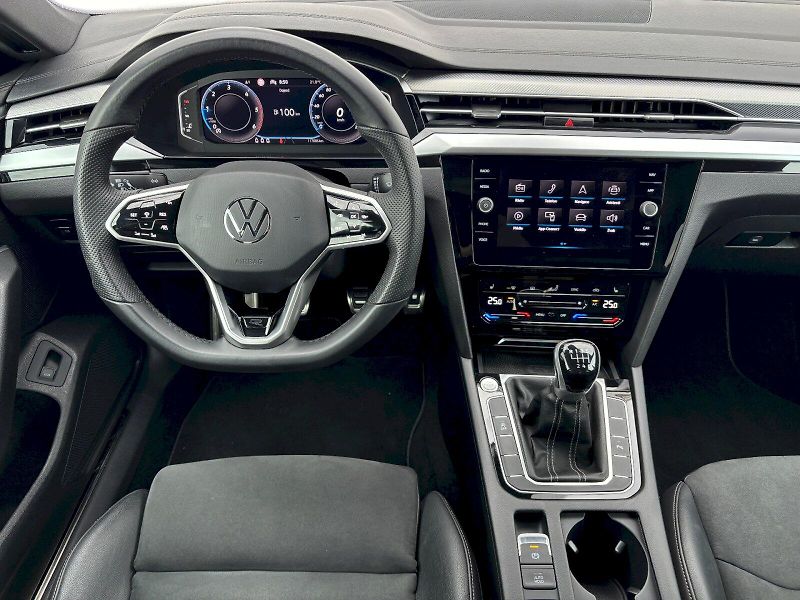 Volkswagen Arteon (2022) 2.0 TDI 110kW R-LINE - fotka 9 z 35