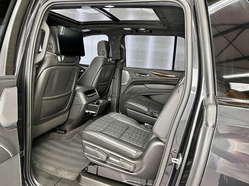 Cadillac Escalade 6.2 V8 AWD ESV SPORT PLATINUM, - fotka 12 z 40