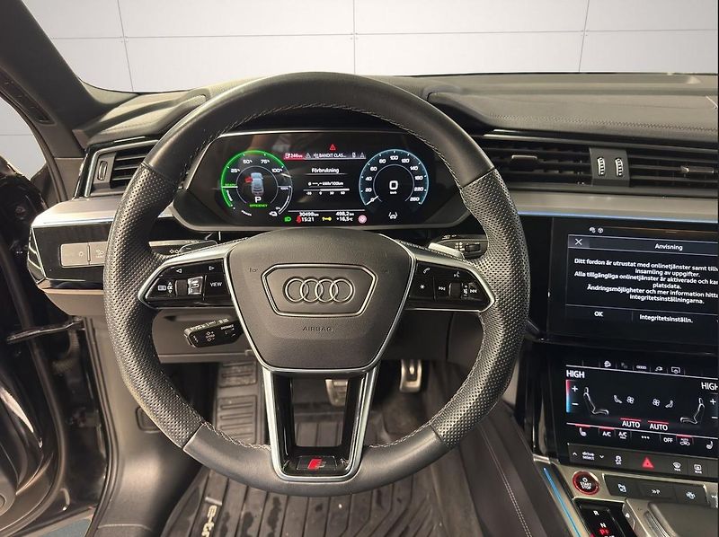 Audi SQ8 e-tron Sportback quattro Tažné - fotka 16 z 27