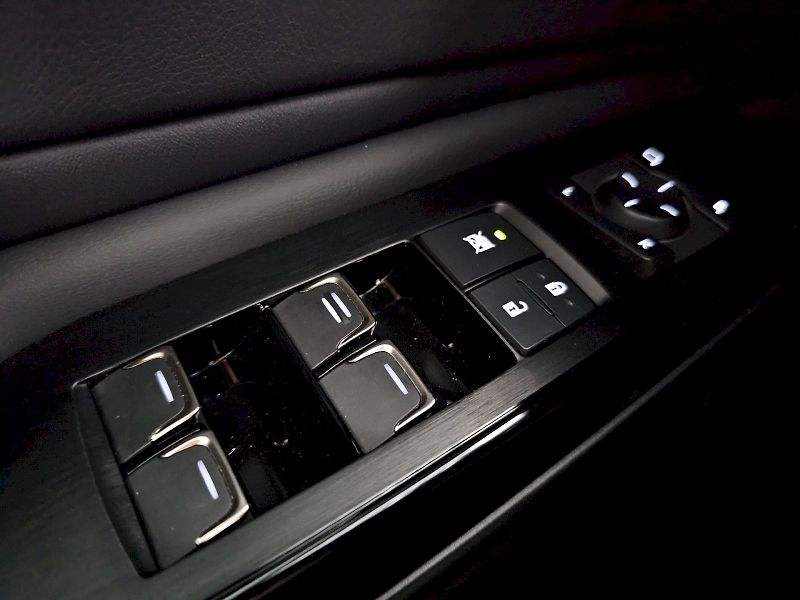 Lexus ES 300h (2025) 2.5HEV 218k BUSINESS EDITION - fotka 20 z 28