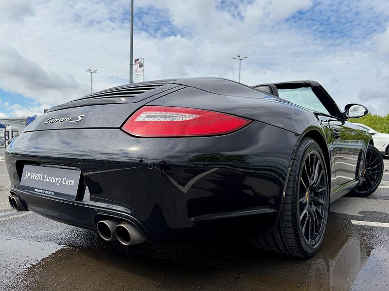 Porsche 911 (2008) S Cabrio 3.8 PDK 997.2 SportCh - fotka 8 z 67
