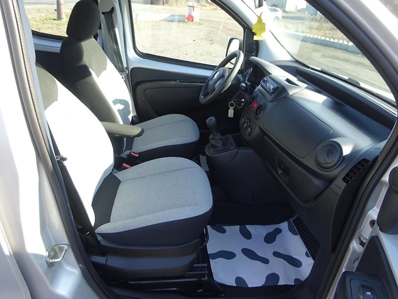 Fiat Fiorino 1.3JTD 70kW ČR 1. MAJITEL DPH - fotka 9 z 22