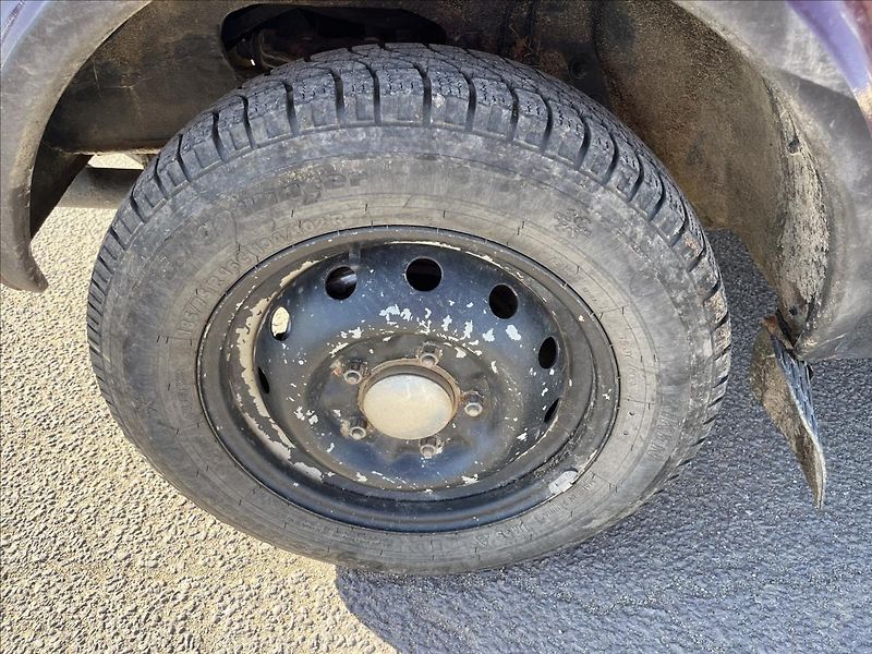 Lada Niva 1,7 i PRAKTIK 2MÍSTA 4x4 TAŽNÉ - fotka 27 z 30