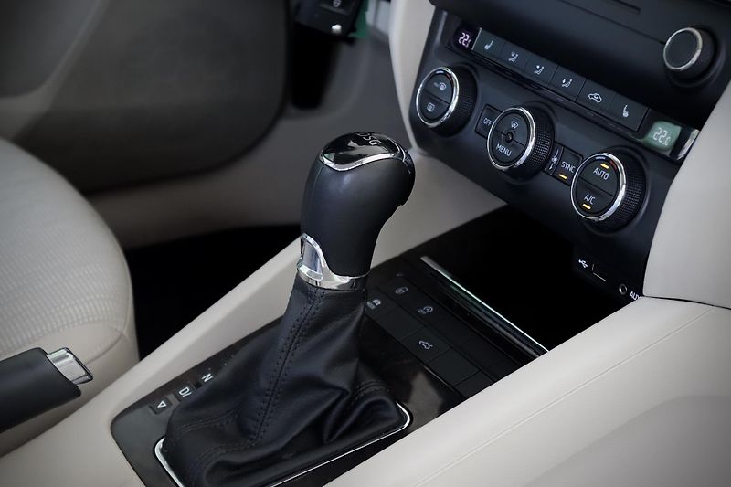 Škoda Octavia 3 Combi 1.4 TSI 110 kW DSG - fotka 20 z 42
