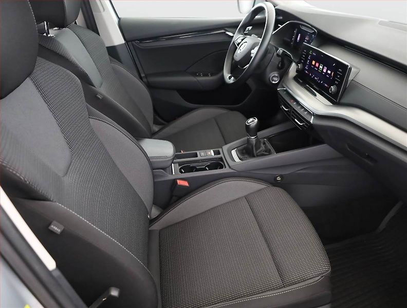 Škoda Octavia (2023) Ambition 2.0 TDI, ČR,1.maj - fotka 7 z 19
