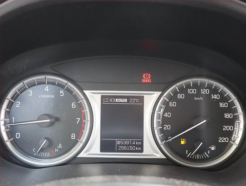 Suzuki Vitara (2016) 1.6 VVT, 4X4, Serv.kniha - fotka 11 z 17