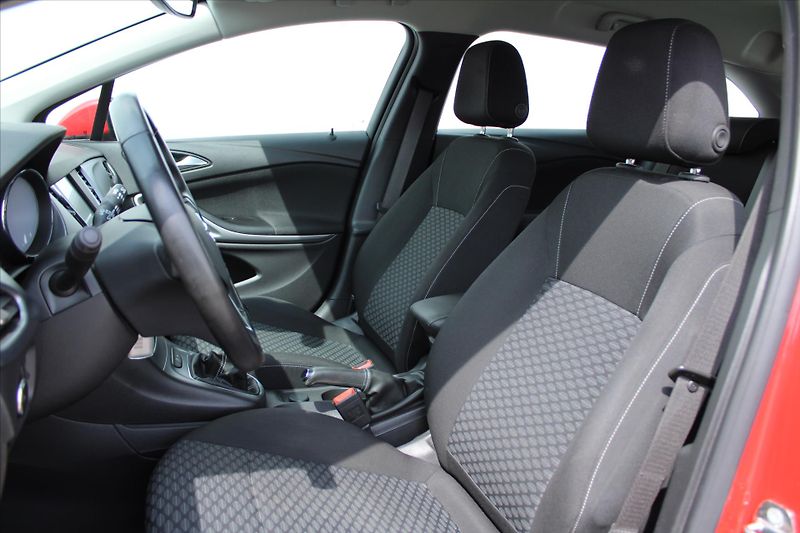 Opel Astra 1.6 CDTI ENJOY ST 63.000KM ČR - fotka 9 z 22