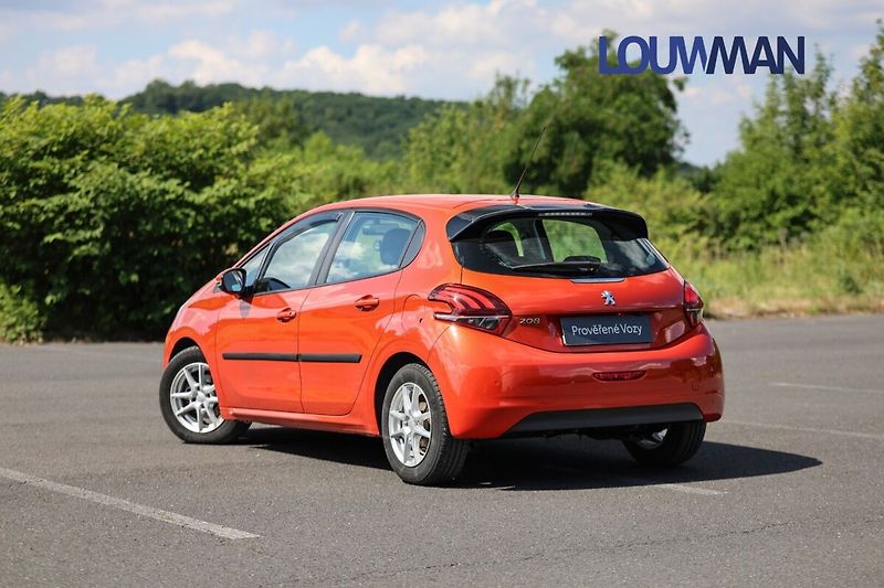 Peugeot 208 AT ACTIVE - fotka 2 z 21