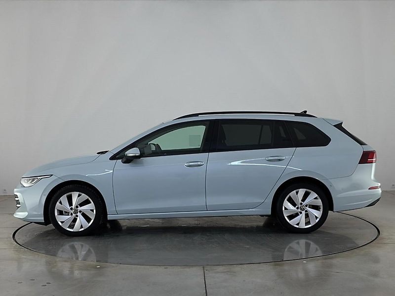 Volkswagen Golf Life DSG - fotka 3 z 30
