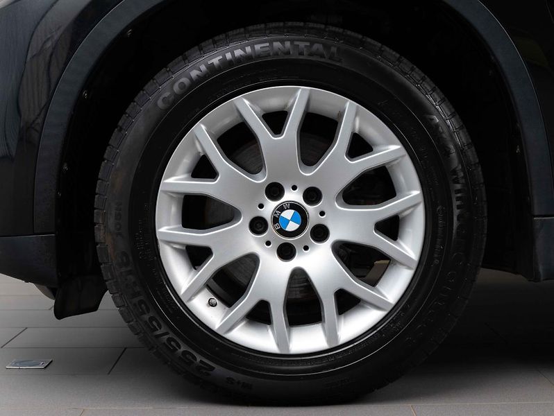BMW X5 xDrive30d - fotka 6 z 23