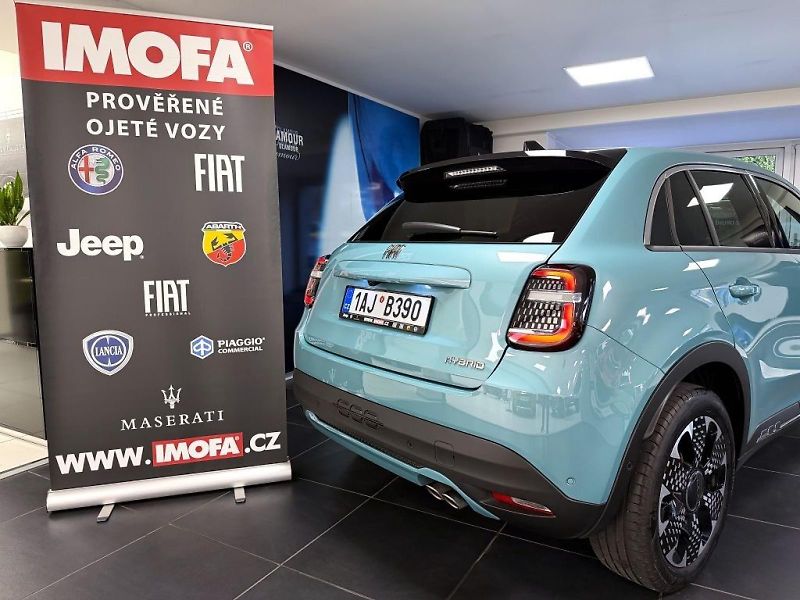 Fiat 600 (2025) 1.2 Turbo Hybrid 145k MHEV eDC - fotka 5 z 19