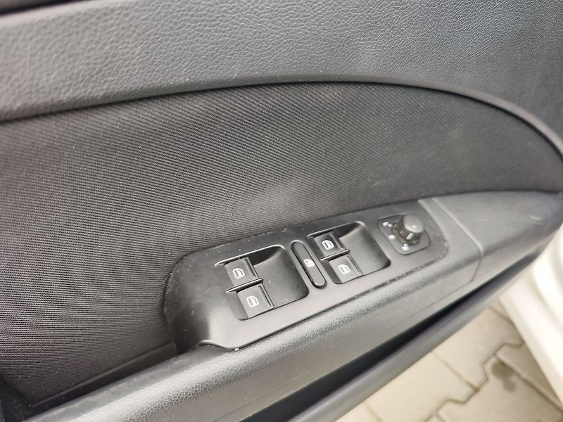 Škoda Superb 1.8 TSi/118kW Comfort DSG ČR - fotka 24 z 33