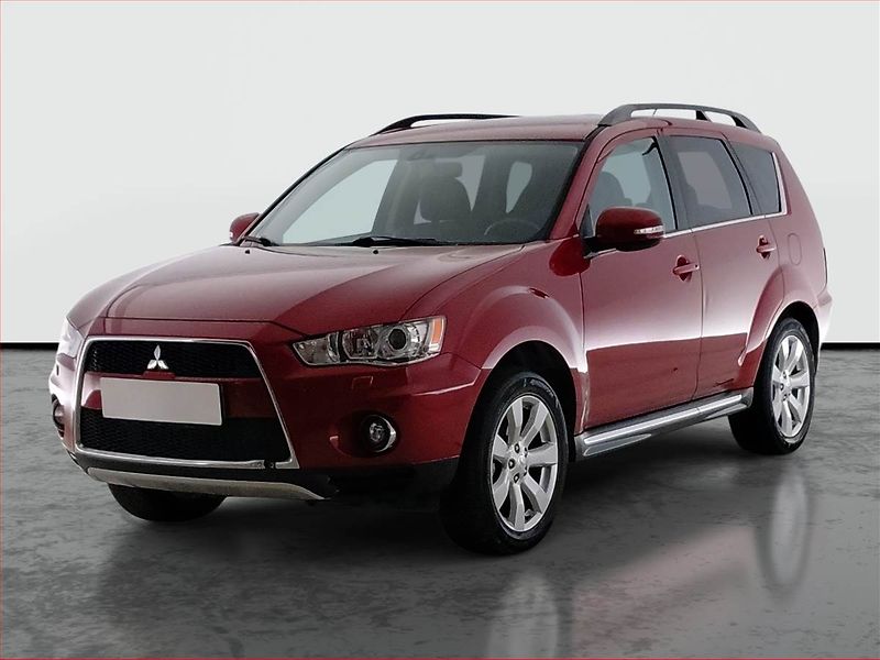 Mitsubishi Outlander (2011) 2.2 DI-D, 4X4, 7 míst - fotka 2 z 21