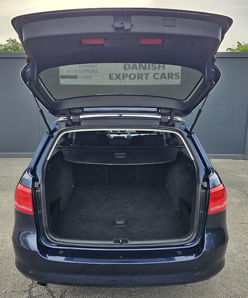 Volkswagen Passat 1.4 TSI 90kW,NAVI,VÝHŘEVY - fotka 39 z 50