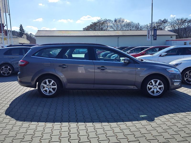 Ford Mondeo 1.6 EcoBoost/118kW ČR 2.Maj. - fotka 4 z 27