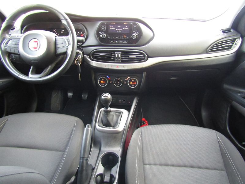 Fiat Tipo (2018) 1.4 16V 70kW - fotka 15 z 39