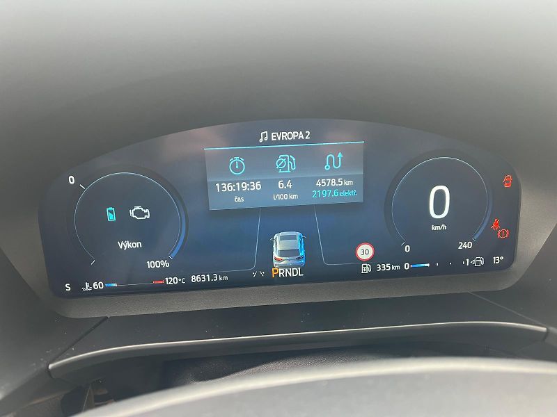 Ford Kuga ST-line 2.5 HEV CZ Záruka - fotka 10 z 19